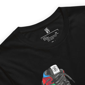 Detailed view Rebel Sneaker graphic T-shirt featuring an original sneaker-inspired design